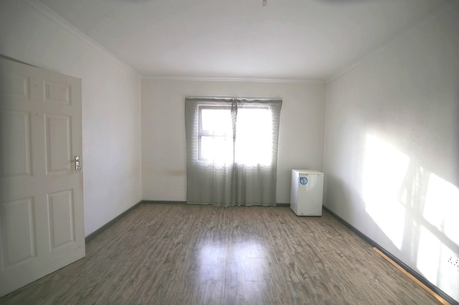11 Bedroom Property for Sale in Ravensmead Western Cape